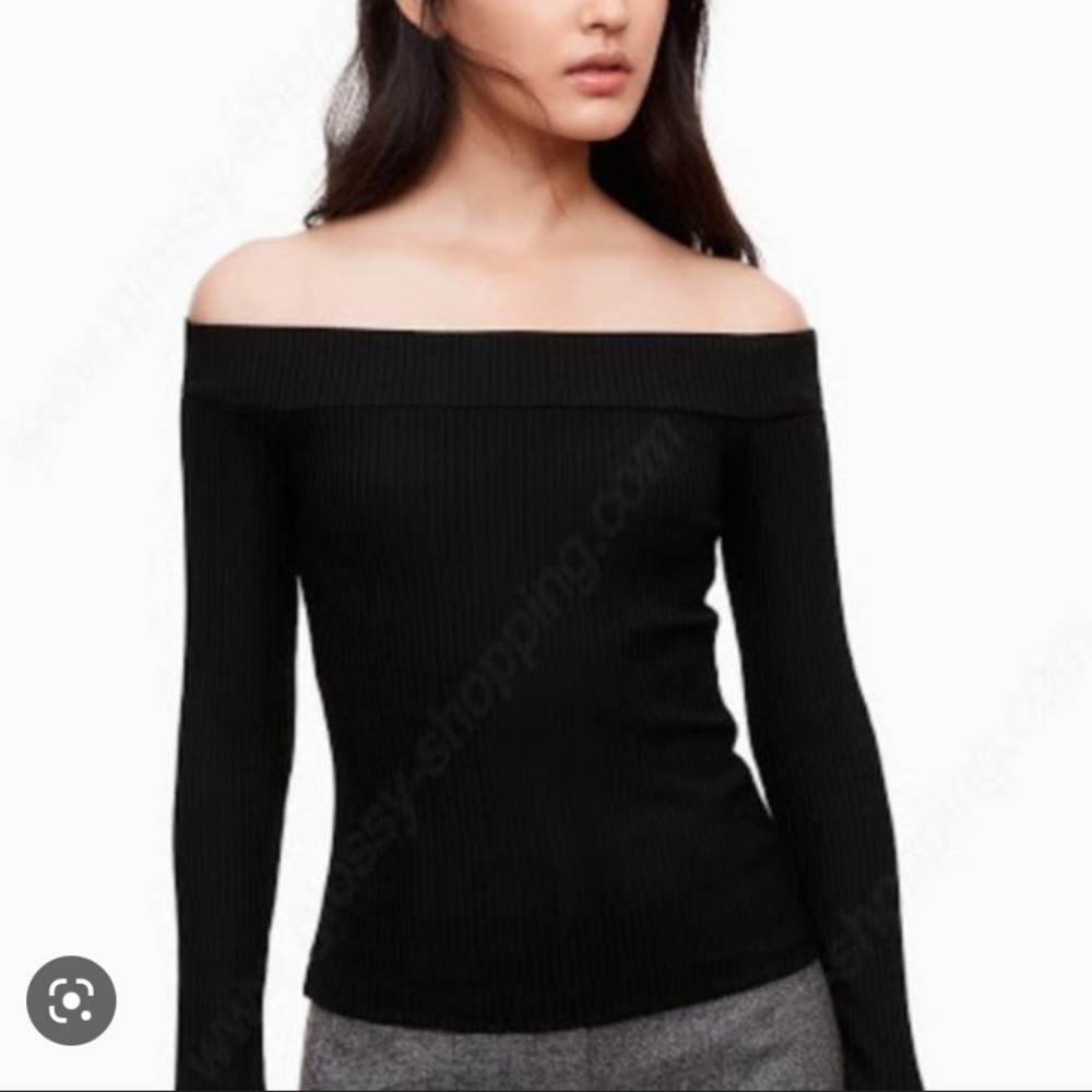 Wilfred Freman Off the shoulder top